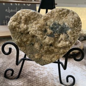 Amethyst flower heart crystal